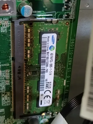 Lenovo E50 Ordenador de sobremesa