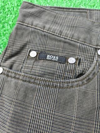 Pantalon Hugo Boss Color Gris y Negro W34 L34 M