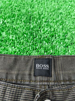 Pantalon Hugo Boss Color Gris y Negro W34 L34 M