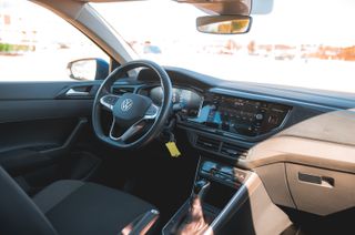 Volkswagen Polo 1.0 TSI 5P