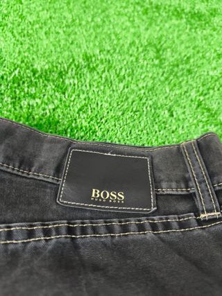 Pantalon Hugo Boss Color Negro W34 L34 Talla M.