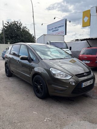 Ford S-MAX 2011