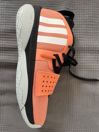 Zapatillas baloncesto ADIDAS DAME 8 44 2/3 Nueva