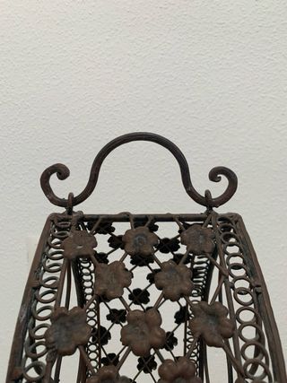 Wine holder