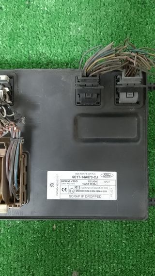 Caja Fusibles Ford Transit Combi 06