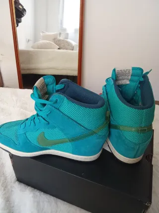 Bambas/zapatillas con cuña Nike