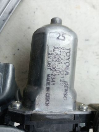 ELEVALUNAS TRASERO DERECHO TOYOTA YARIS 393378