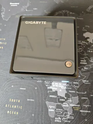 PC Gigabyte GB-BACE-3160