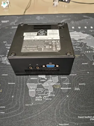 PC Gigabyte GB-BACE-3160