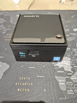 PC Gigabyte GB-BACE-3160