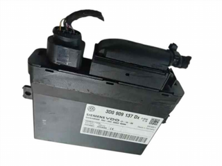 070906016D - 3D0909137DX CENTRALITA MOTOR UCE VOL