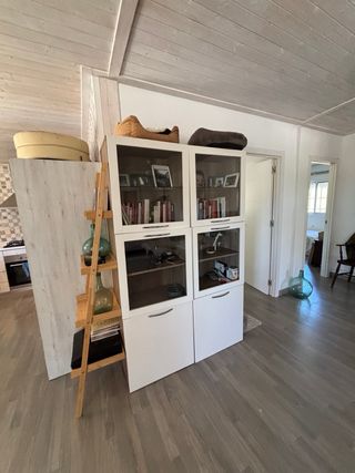 Vitrina BESTA Ikea Madera y Cristal