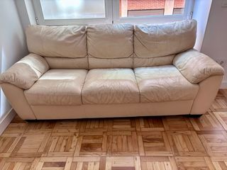 Sofá de 3 plazas de cuero beige