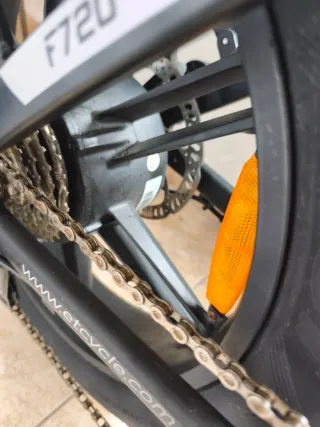 Bicicleta Eléctrica Voltion ET Cycle F720 Negra