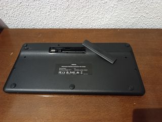 Teclado Multimedia Bluetooth 2.4G Miniso