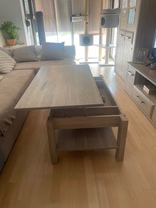 Mesa elevable centro salon