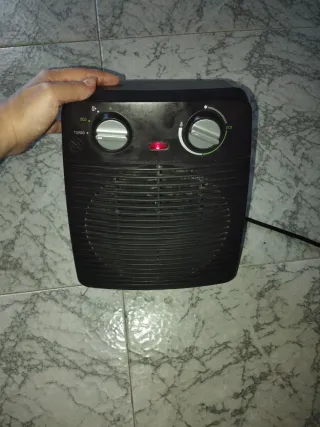 Estufa Rowenta Negra