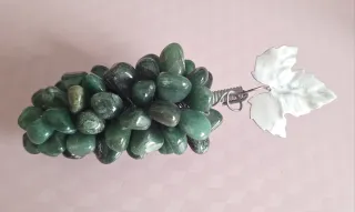 Fruta de piedra y cristal