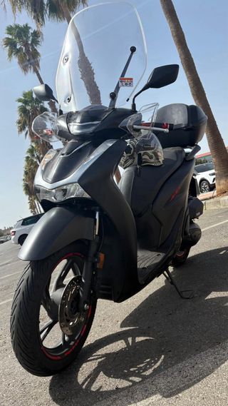Honda SH125i Scooter Automática Negra
