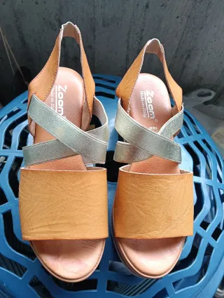 Sandalo in vera pelle