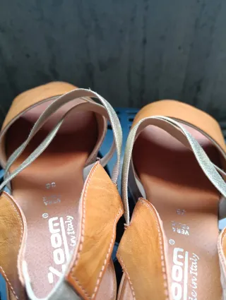 Sandalo in vera pelle