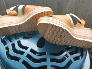 Sandalo in vera pelle