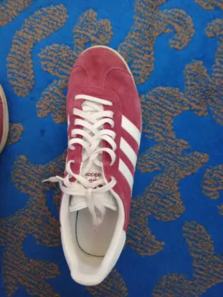 Zapatillas Adidas originales talla 42 sin usar