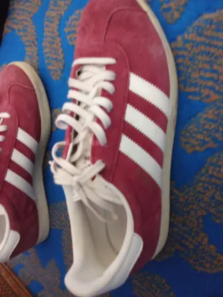 Zapatillas Adidas originales talla 42 sin usar