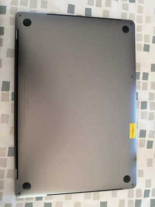 MacBook Pro 15” 2017 Touch Bar core i7 Gris 16GB
