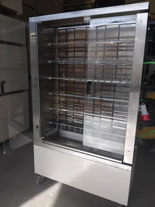 Máquina de pollos a l'ast