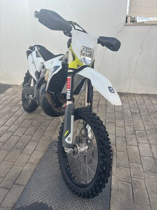 Husqvarna TE 300 2023 Enduro Blanca