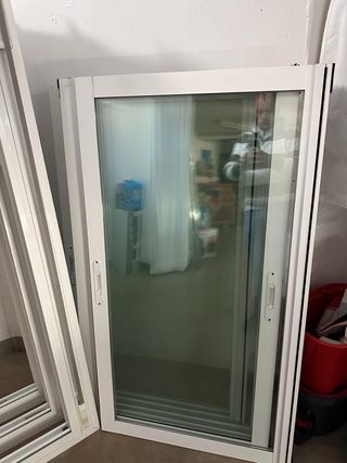 3 Ventanas con Cristales y Mosquiteras