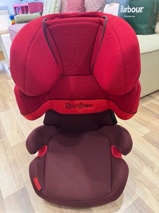 Silla coche grupo 2 y 3 con isofix marca cybex.