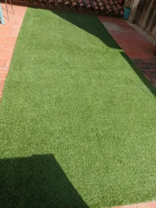 Césped artificial gran trozo 2x5 metros