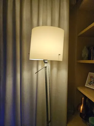 Lámpara pie Ikea