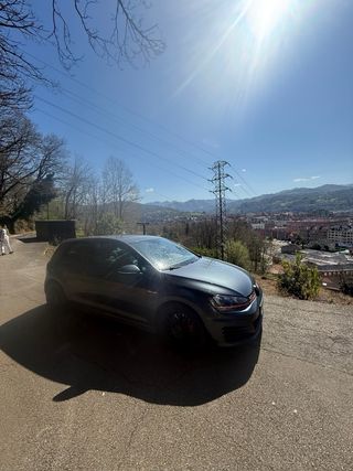 Volkswagen Golf GTI performance 2014