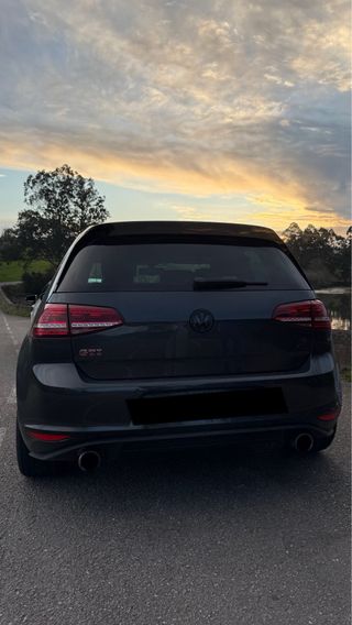 Volkswagen Golf GTI performance 2014