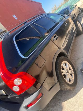 Volvo XC90 para piezas - Motor nuevo Año 2005