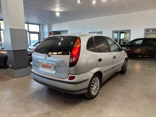 Nissan Almera Tino 1.8 Acenta
