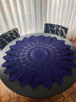Tapete de ganchillo mantel crochet morado redondo