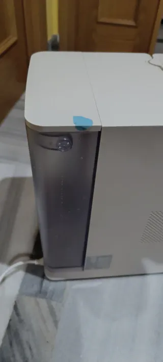 Filtro de agua con pantalla digital