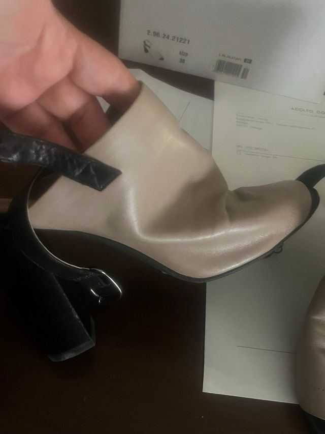 Sandalias piel Adolfo Dominguez 38