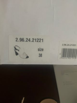 Sandalias piel Adolfo Dominguez 38