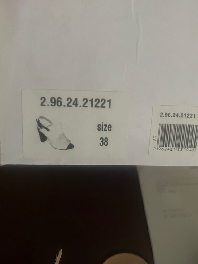 Sandalias piel Adolfo Dominguez 38