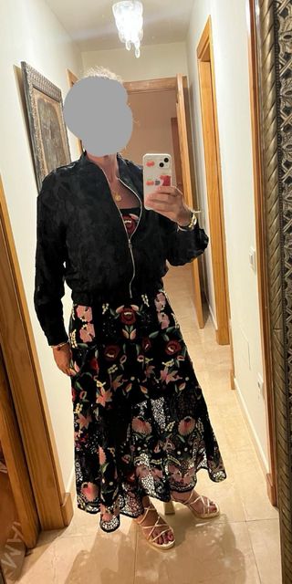 Conjunto Rocio Osorno Negro Bordado Talla 40/42