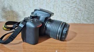 Cámara Nikon D3500 + Tarjeta 64GB + Bolso