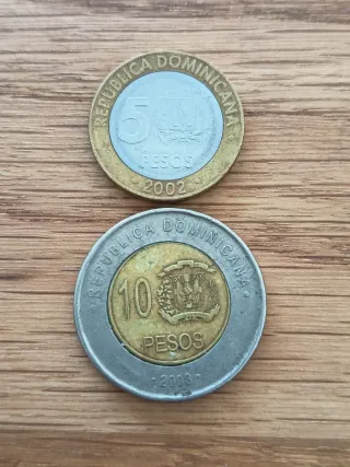 2 Monedas República Dominicana 5 y 10 Pesos