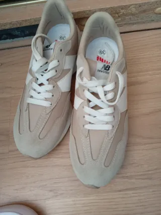 Zapatillas New Balance Beige/Blanco Talla 37