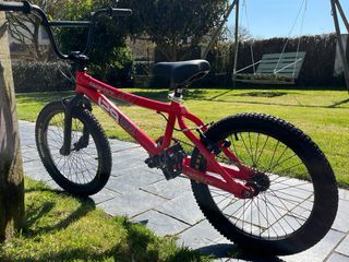 Bicicleta BMX Monty Track 129 Roja