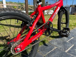 Bicicleta BMX Monty Track 129 Roja